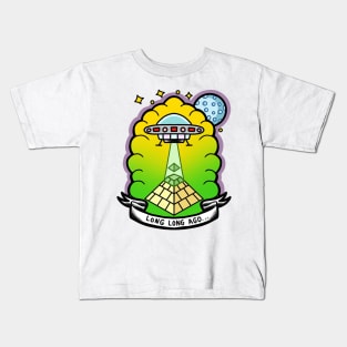 Aliens built the pyramids Kids T-Shirt